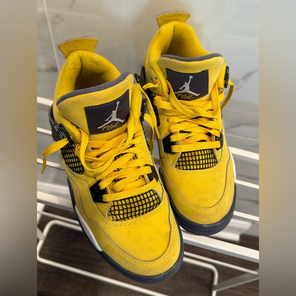 Air Jordan 4 Retro Lightening sneakers, sz 6.5Y, EUC but gently worn! - Picture 9 of 13